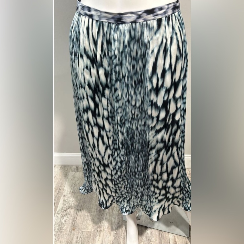 Elie Tahari Alex Pleated Printed Midi Skirt Size 6 - Picture 6 of 6